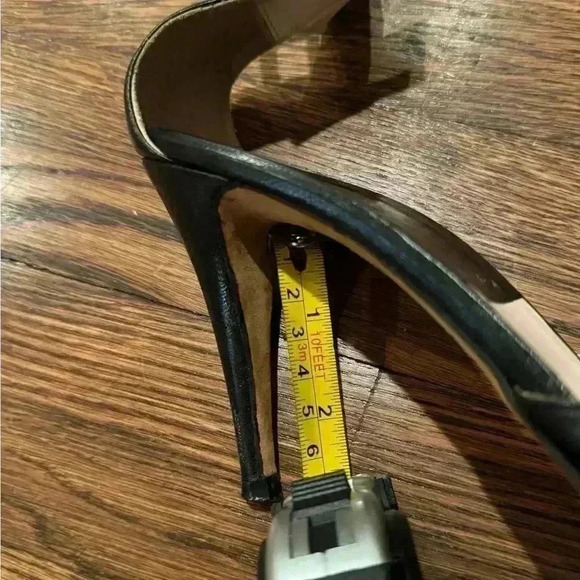 Givenchy Black Leather Stiletto Vintage Classic Spike Mary Jane Heels Size 41 - Picture 11 of 11